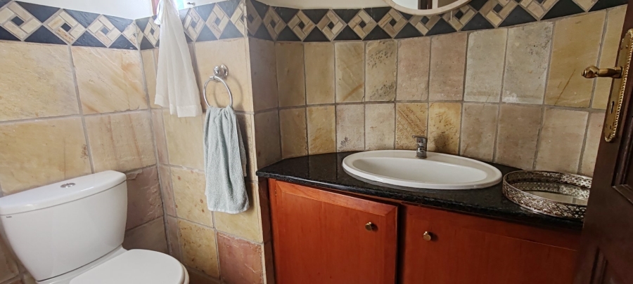 4 Bedroom Property for Sale in WestLake Country Safari Estate North West